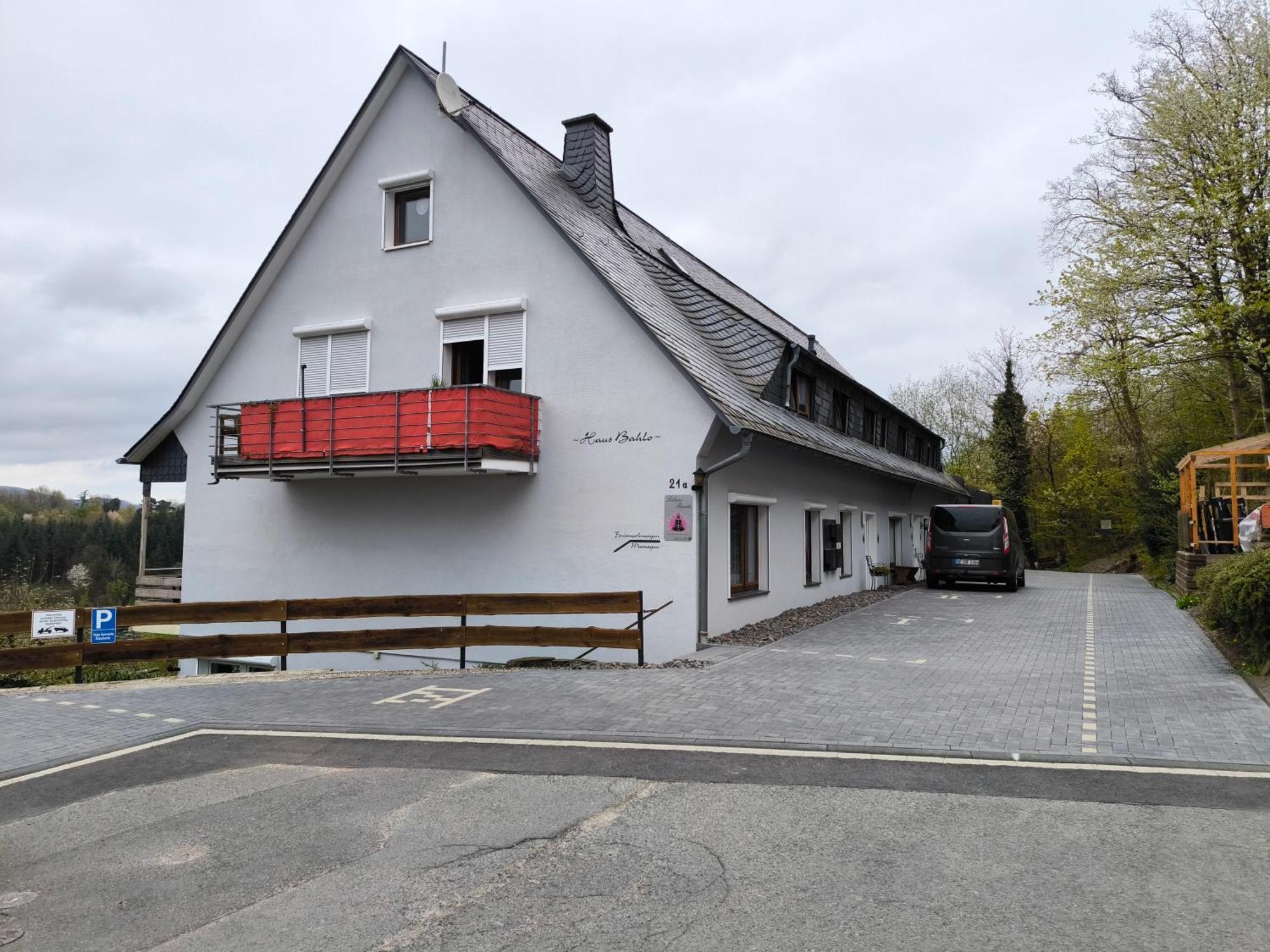 Haus Bahlo - Ferienwohnungen Attendorn Kültér fotó